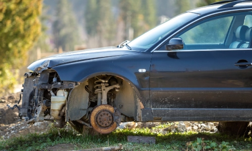 Vehicles-with-mechanical-failure-1.webp