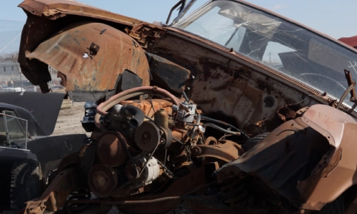 Vehicles-with-mechanical-failure-2.webp
